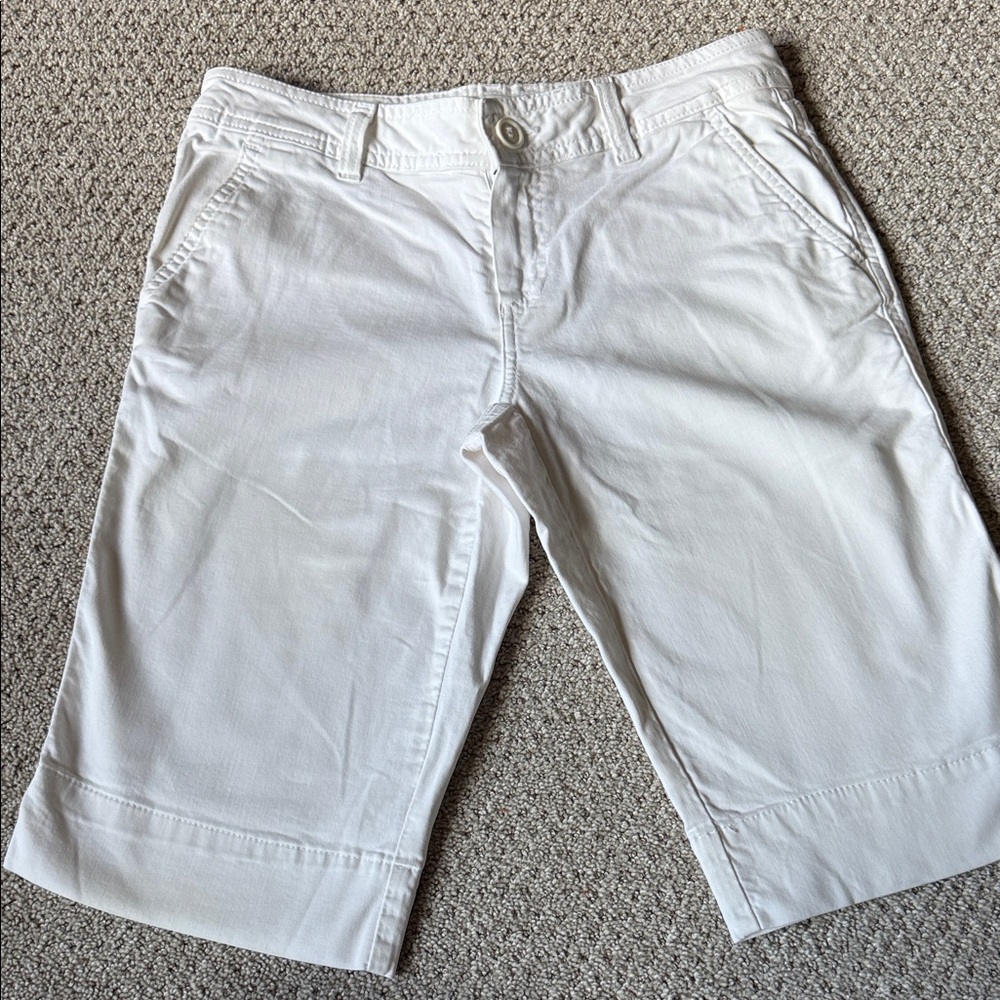 Lacoste Women's White Cotton Stretch Bermuda Long Shorts Size 38